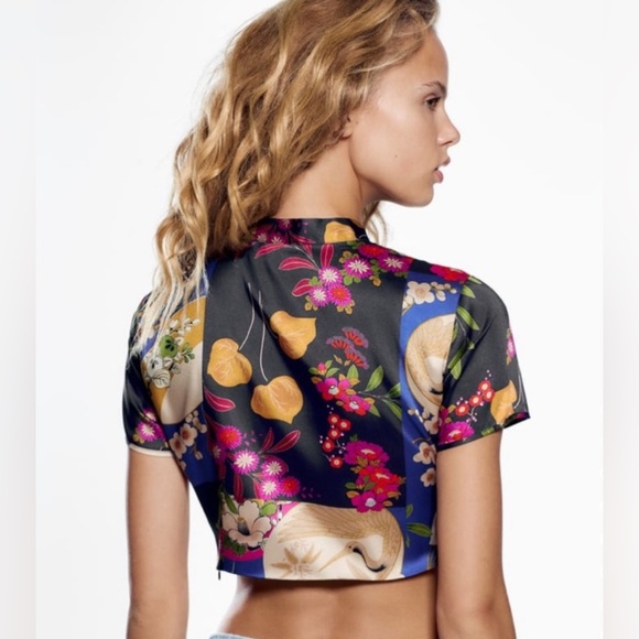 ZARA satin effect printed crop top size small - Picture 3 of 10